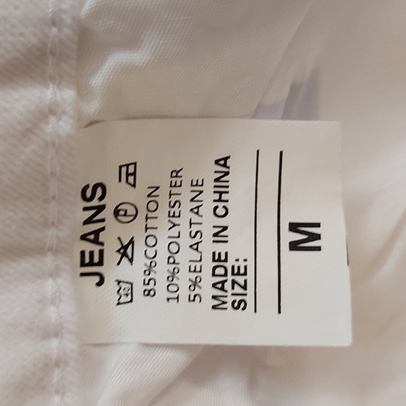 Shorts-White Distressed Jean Shorts NWOT - Picture 3 of 5